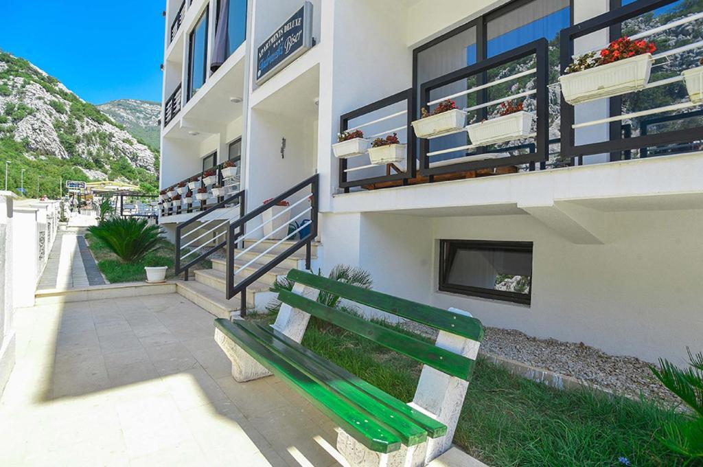 Apartments Jadranski Biser Чань Экстерьер фото